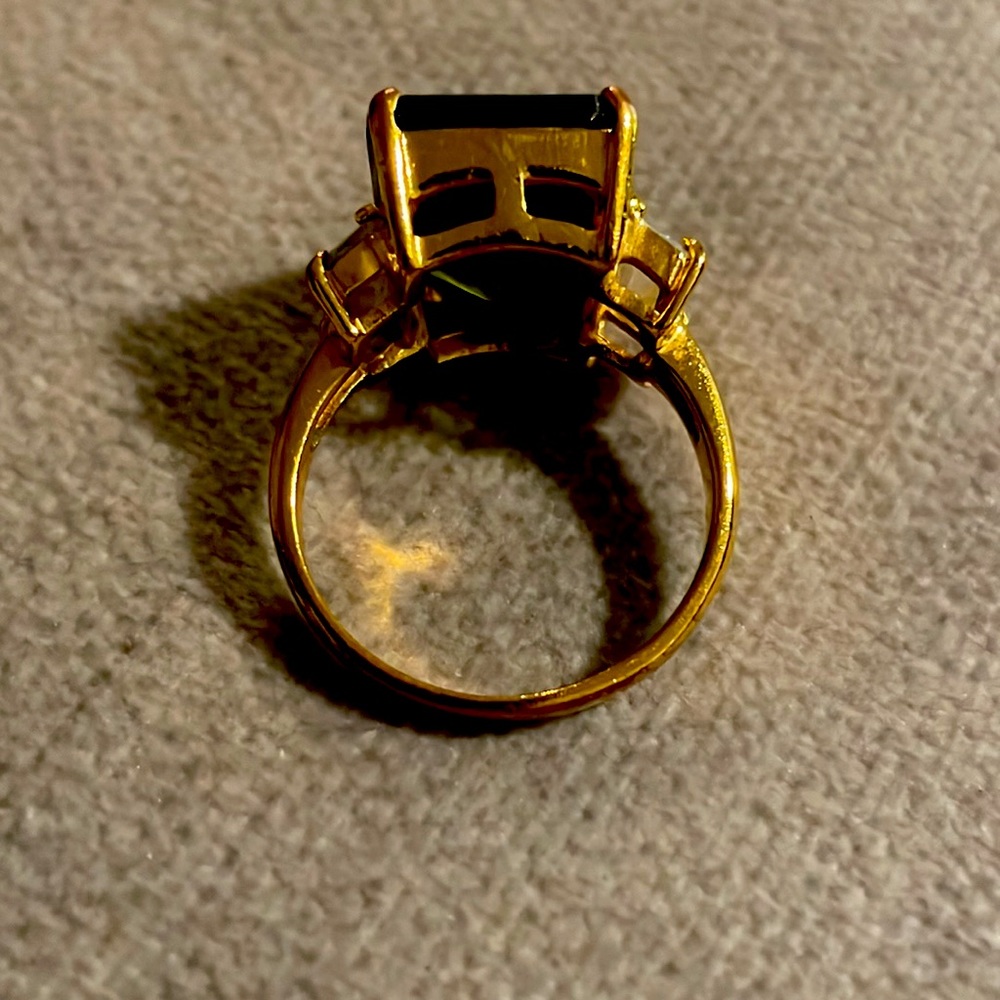 Ladies Emerald and Diamond Fashion Ring - Picture 7 of 9